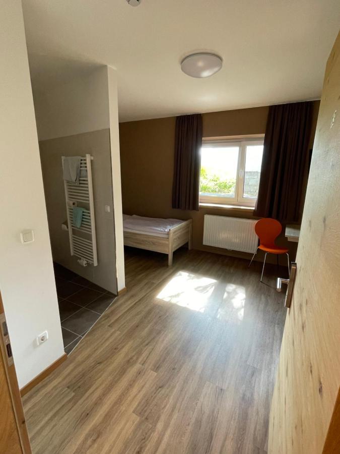 Апартаменты Haus Alt St. Anton Санкт-Антон-ам-Арльберг Экстерьер фото